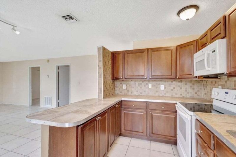 614 Holly Drive, Unit 1, Palm Beach Gardens, FL 33410 Photo