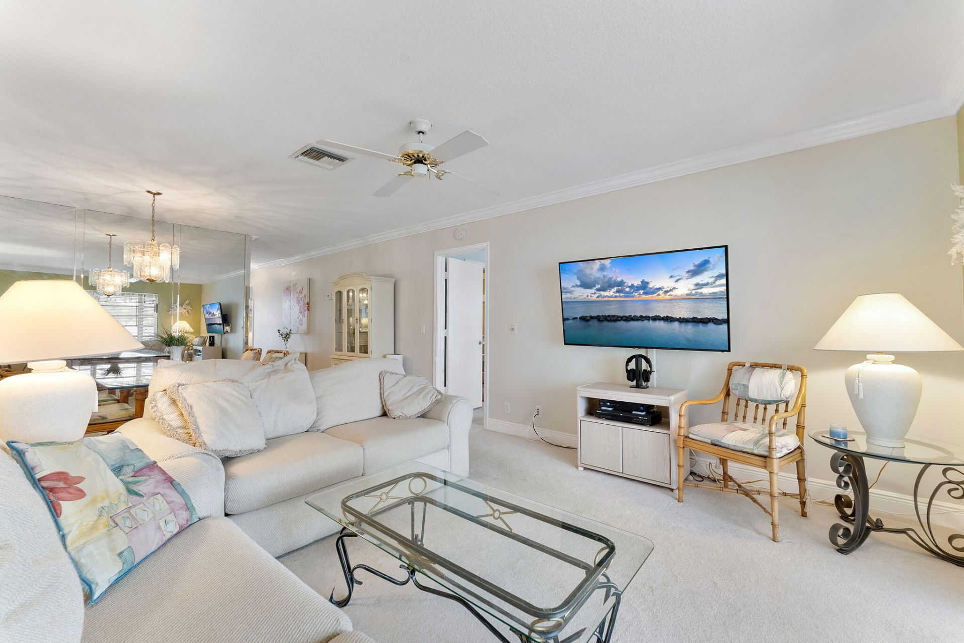 2401 Del-aire Boulevard E, Unit 201, Delray Beach, FL 33445 Photo