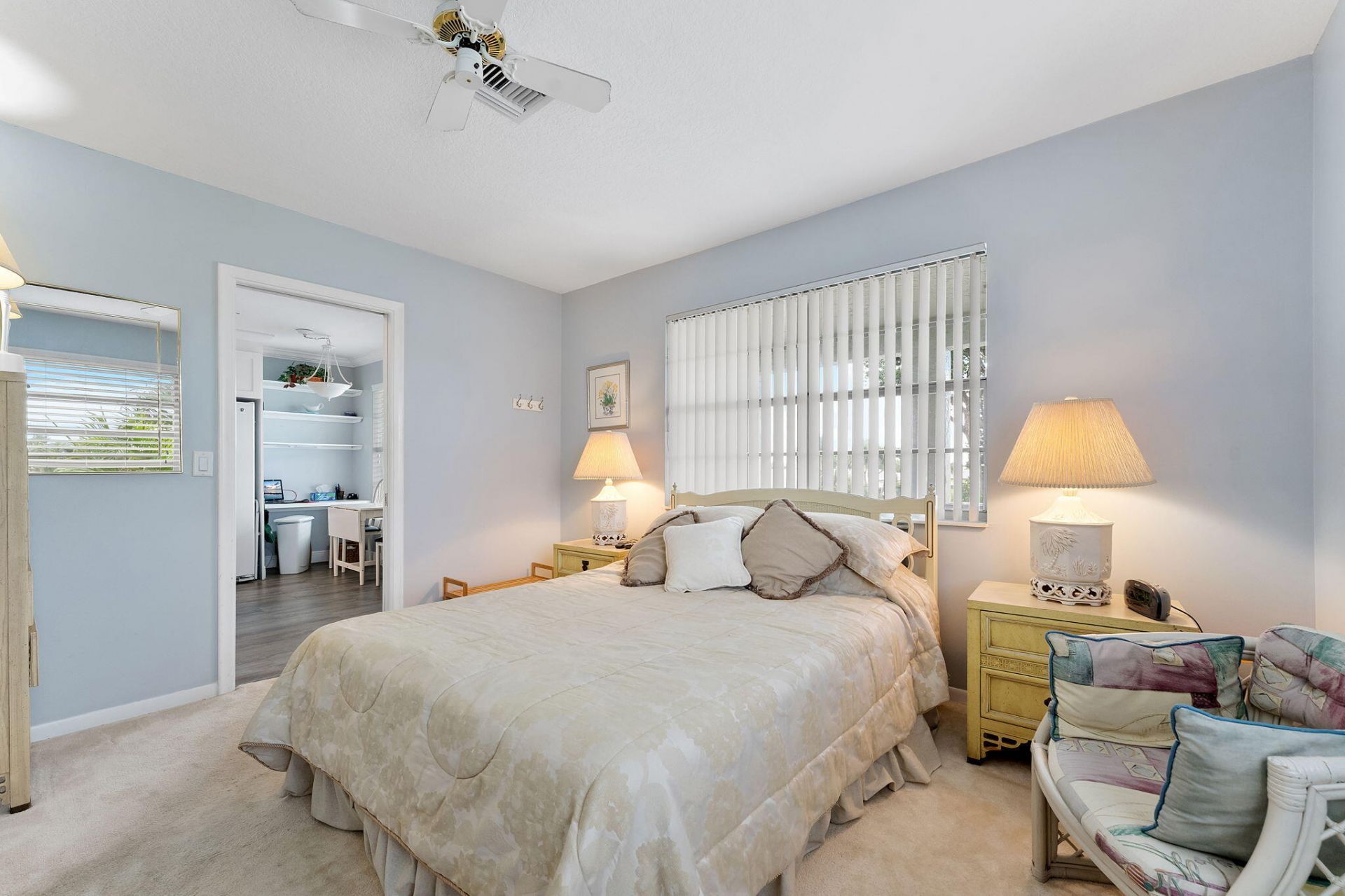 2401 Del-aire Boulevard E, Unit 201, Delray Beach, FL 33445 Photo