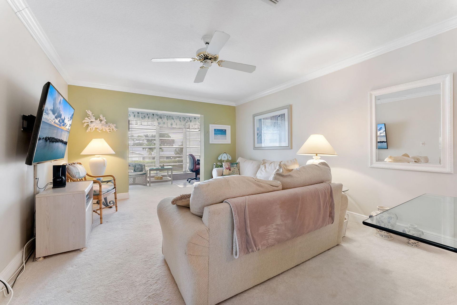 2401 Del-aire Boulevard E, Unit 201, Delray Beach, FL 33445 Photo