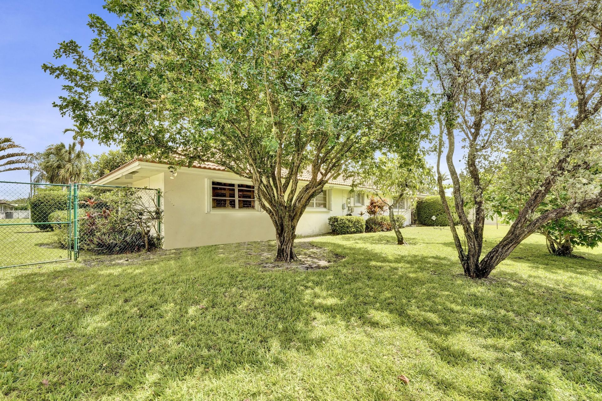 4200 Buchanan Street, Hollywood, FL 33021 Photo
