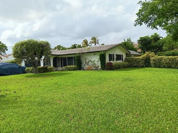 10901 NW 33rd Street, Coral Springs, FL 33065