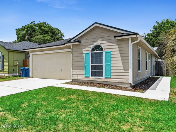 917 MAJESTIC CYPRESS Drive N, Jacksonville, FL 32233