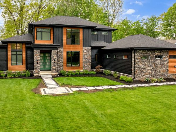 1077 Ruth Crossing, Delaware, OH 43015