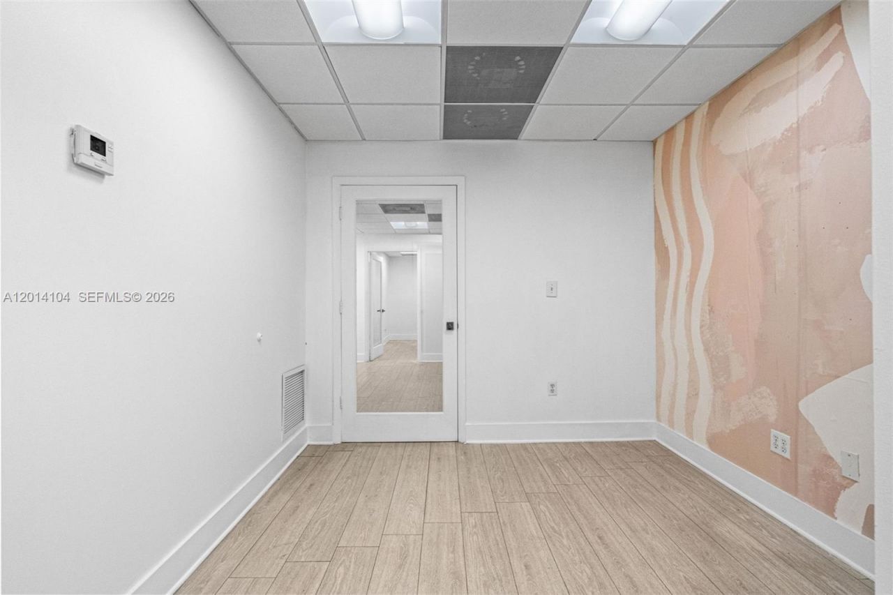 6330 Manor Lane , Unit 102, South Miami, FL 33143 Photo