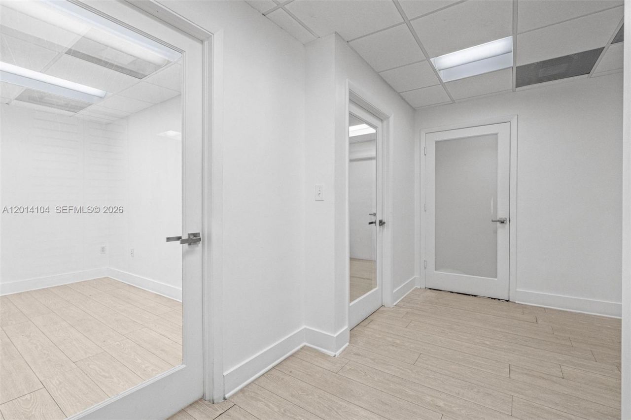6330 Manor Lane , Unit 102, South Miami, FL 33143 Photo