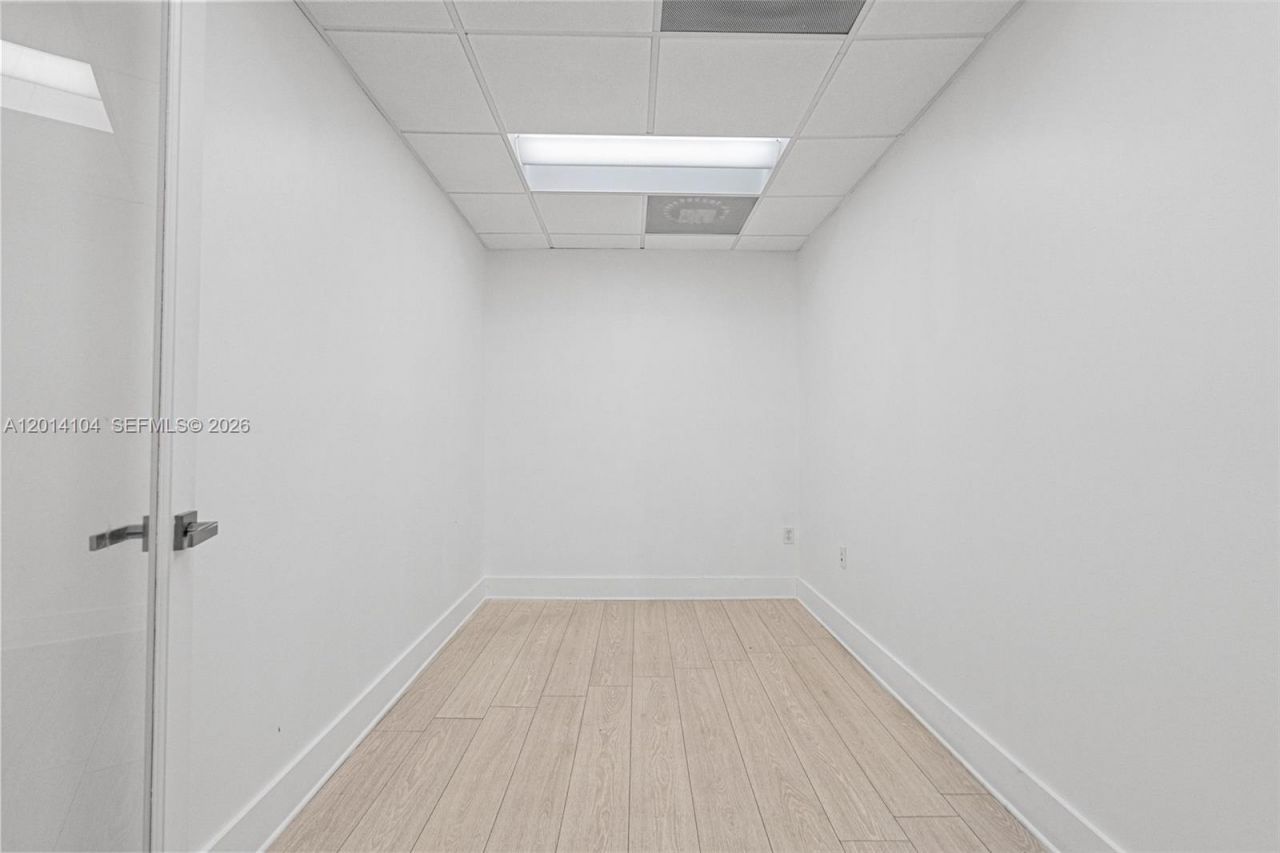 6330 Manor Lane , Unit 102, South Miami, FL 33143 Photo