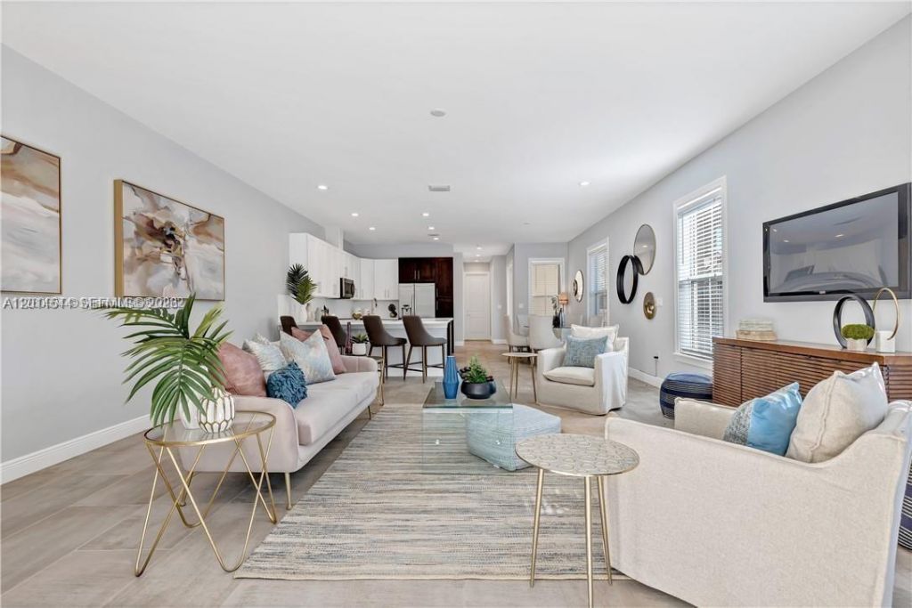 1031 NE 13th Ave , Fort Lauderdale, FL 33304 Photo