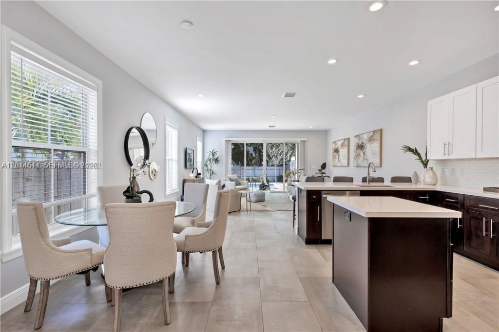 1031 NE 13th Ave , Fort Lauderdale, FL 33304 Photo