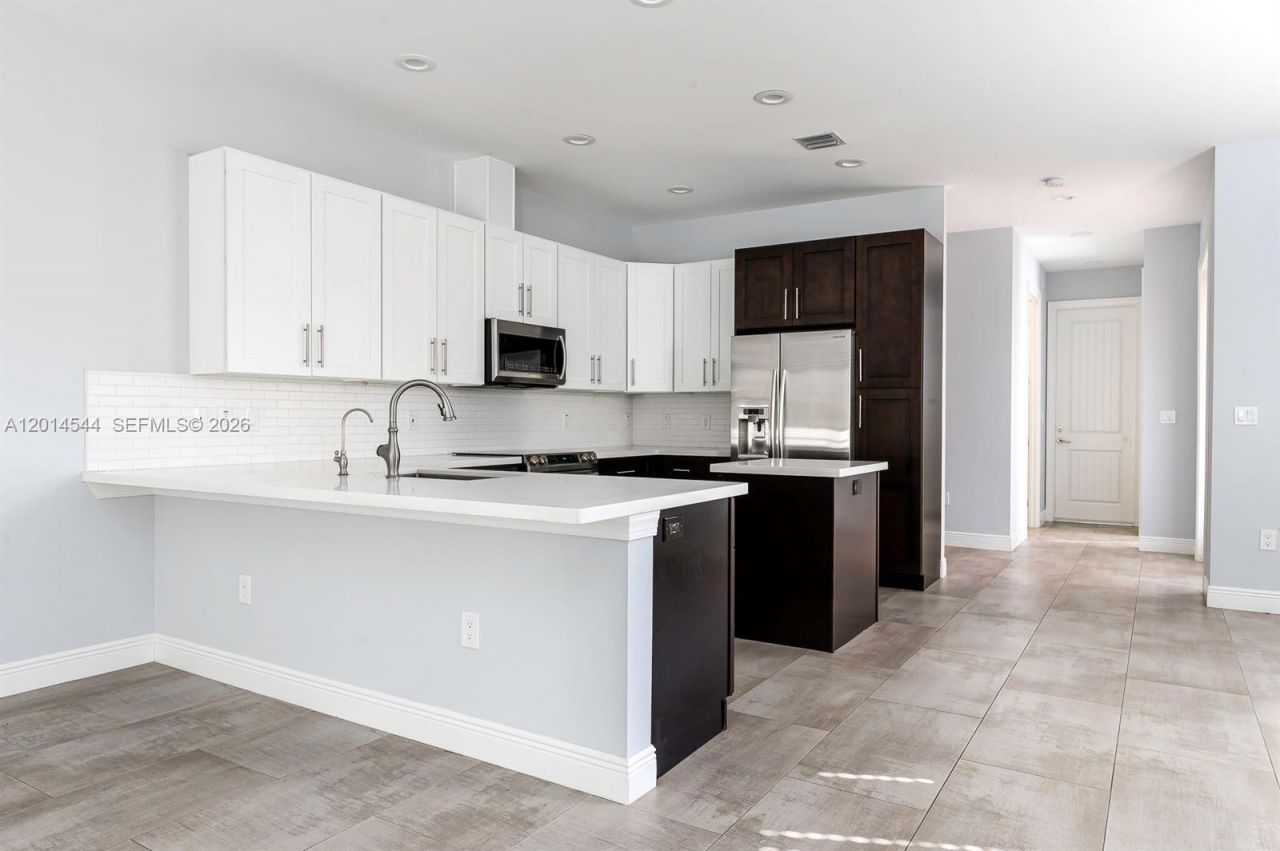 1031 NE 13th Ave , Fort Lauderdale, FL 33304 Photo