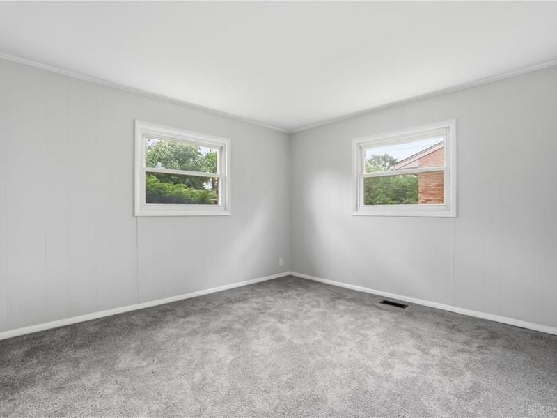 8741 Neptune Drive, Springfield Township, OH 45231 Photo 14