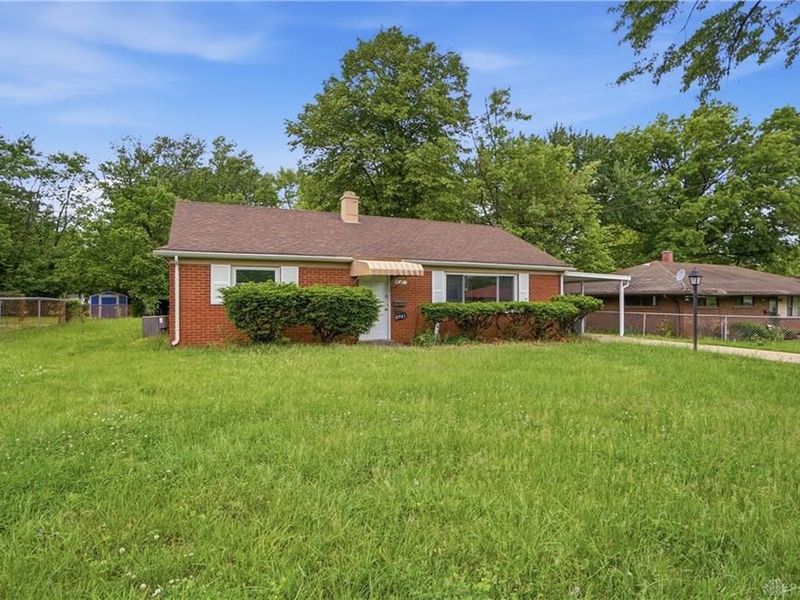 8741 Neptune Drive, Springfield Township, OH 45231 Photo 4