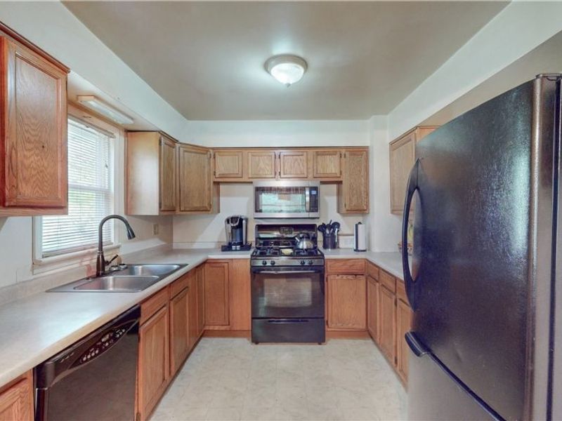 2574 South Street, Lakemore, OH 44250 Photo 12
