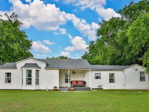 1520 Olive Street, Gainesville, TX 76240