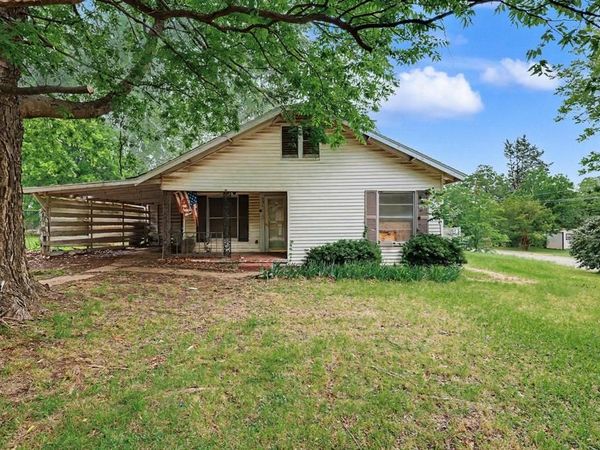 531 E Day Street , Denison, TX 75021