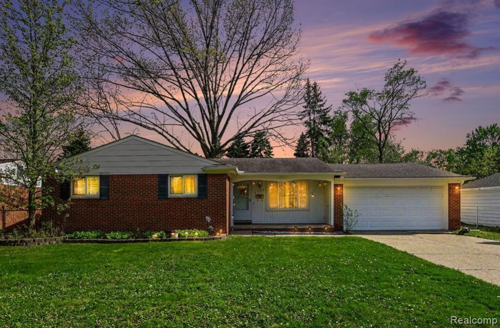 8532 Alwardt Drive, Sterling Heights, MI 48313 Main Photo