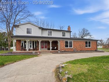 20145 Scarlet Court, Clinton Twp, MI 48036