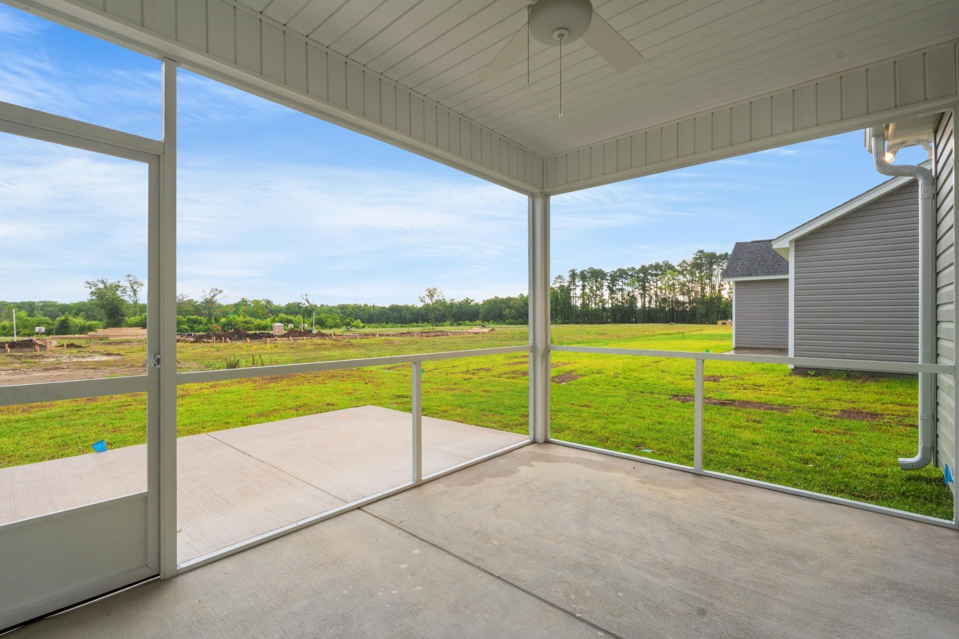92 Cove Ln. Photo 14