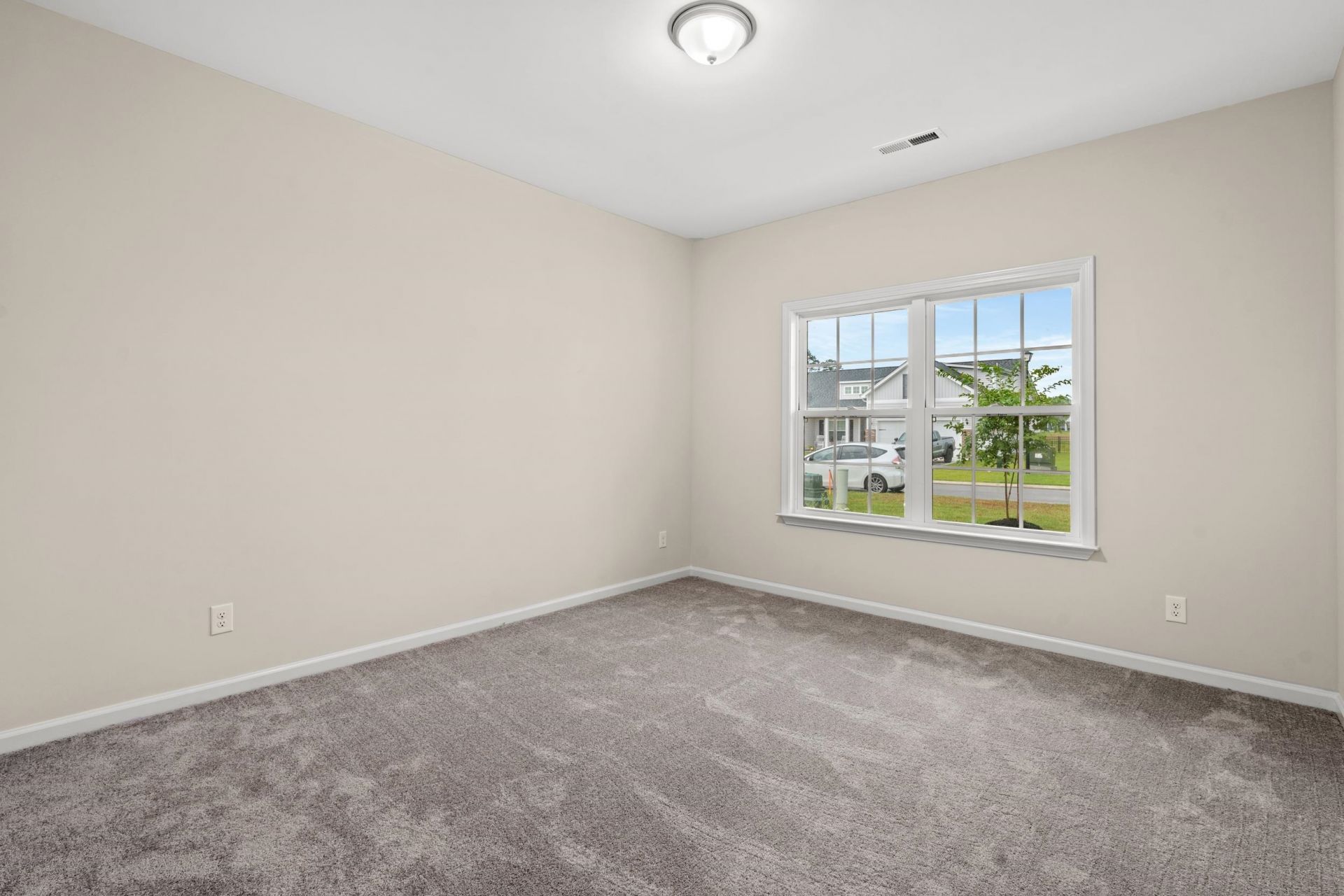 92 Cove Ln. Photo 15