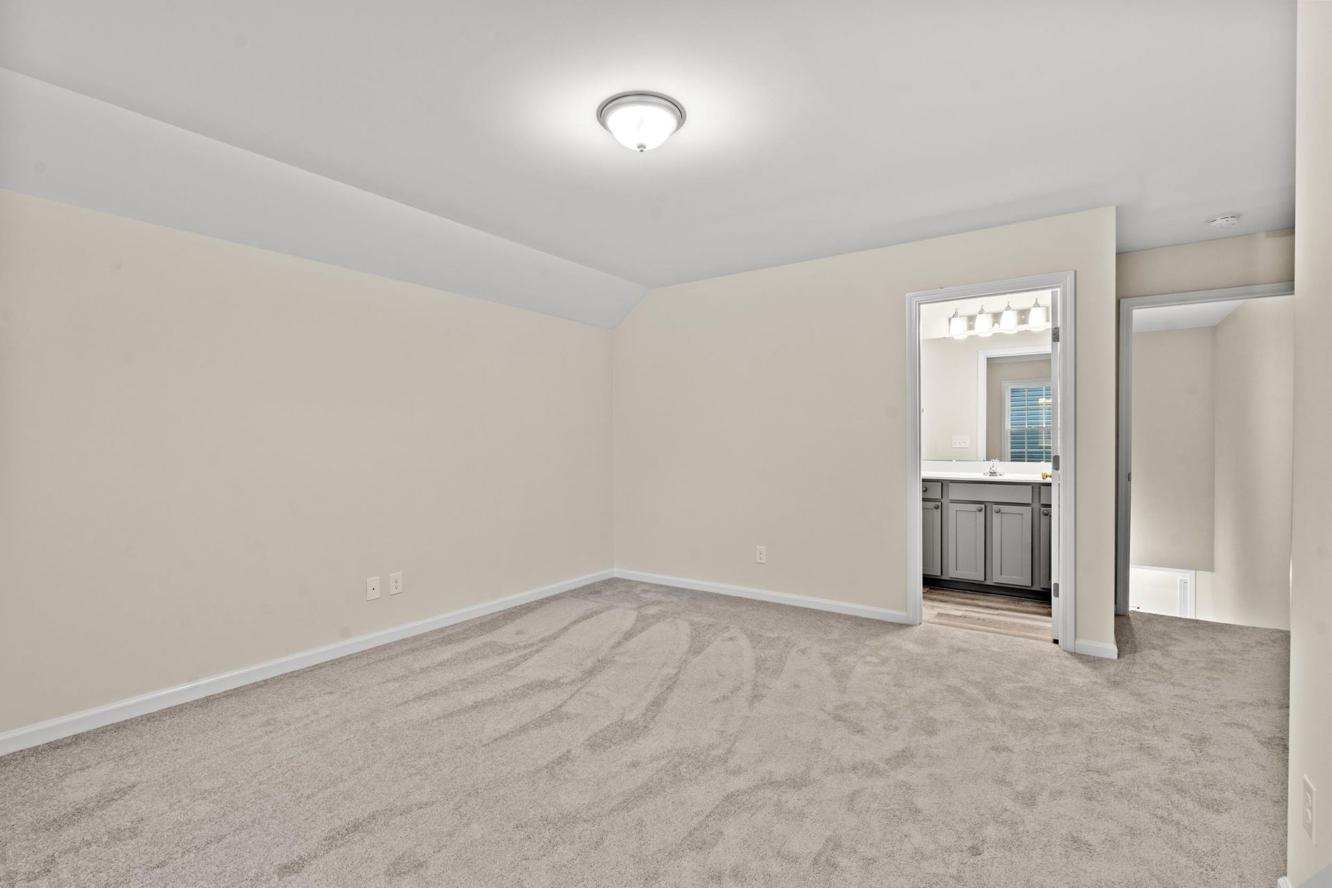 92 Cove Ln. Photo 20