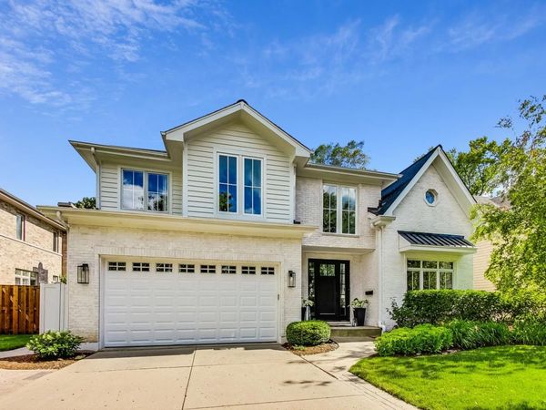 2439 Center Avenue , Northbrook, IL 60062
