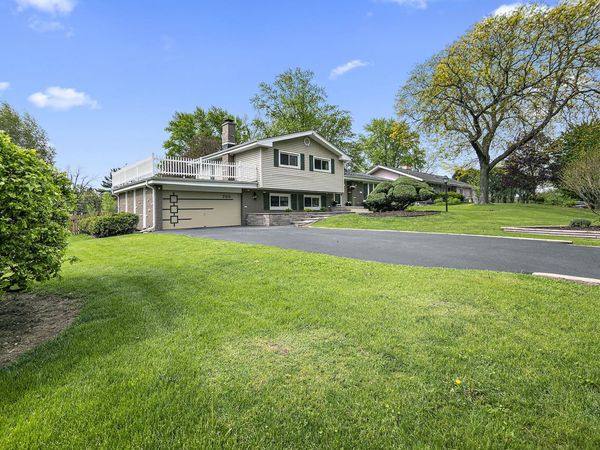 765 W Bayer Drive , Palatine, IL 60067