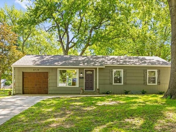 8719 Stearns Avenue, Overland Park, KS 66214