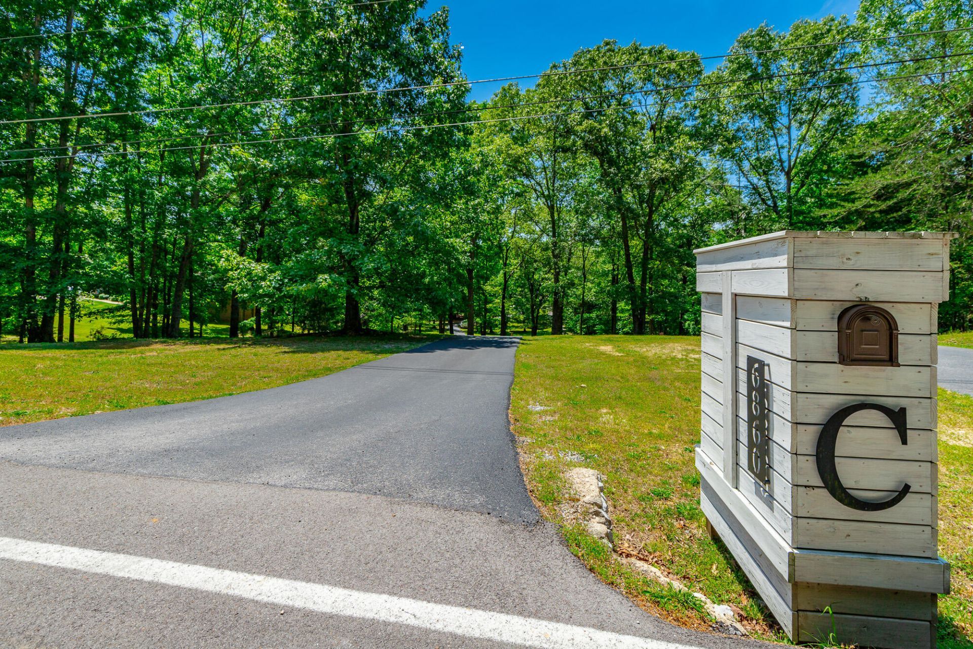 6860 Cooley Road, Ooltewah, TN 37363 Main Photo