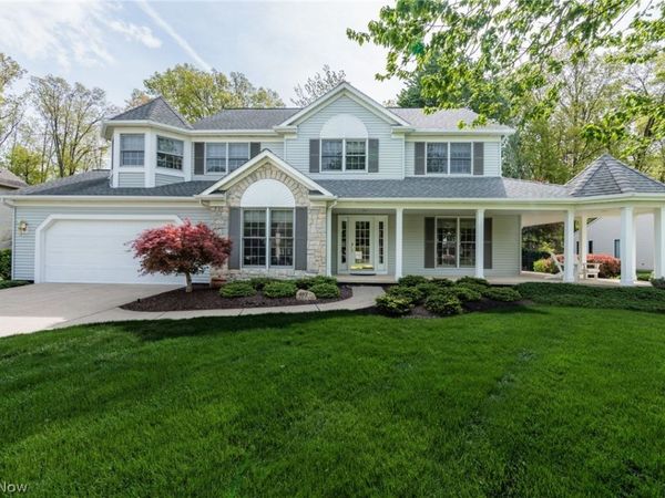 409 Avon Point Avenue , Avon Lake, OH 44012