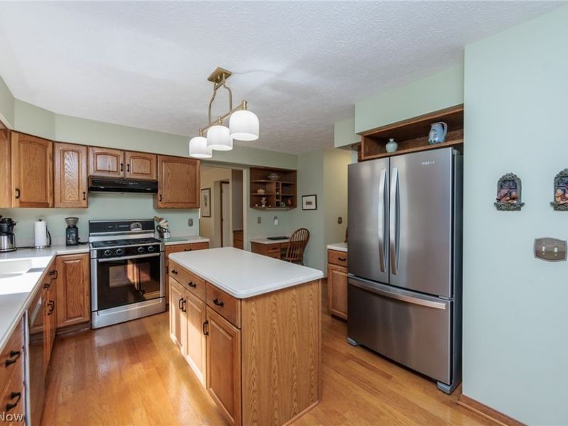 409 Avon Point Avenue , Avon Lake, OH 44012 Photo 14