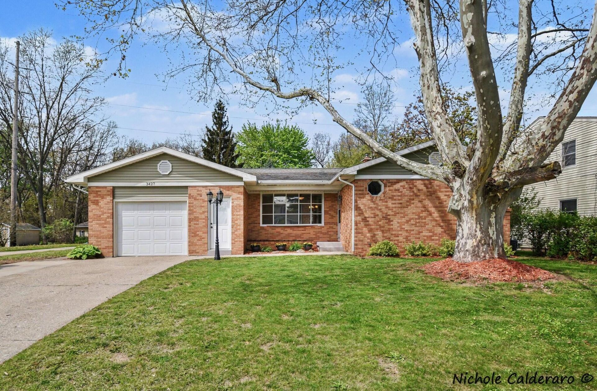 3427 Goodman Avenue Sw, Wyoming, MI 49519 Main Photo