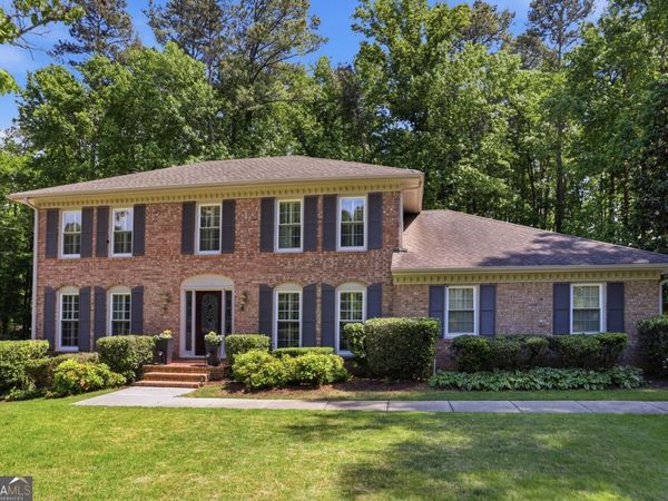 250 Hollyridge Way, Roswell, GA 30076
