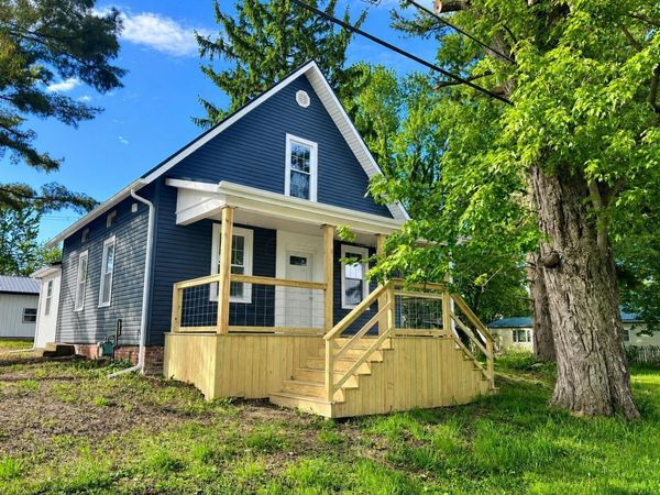 22 E Main Street, Sparta, OH 43350