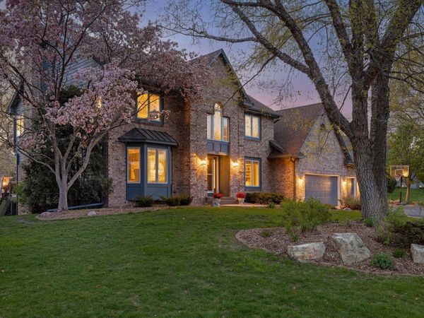 3015 Olive Lane N, Plymouth, MN 55447