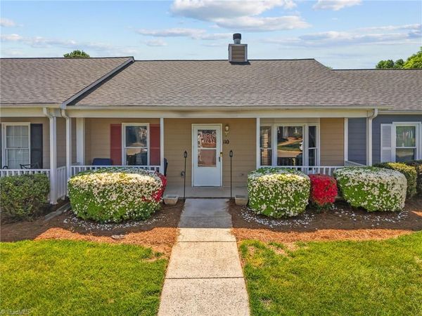 814 Guilford College Road, Unit 110, Greensboro, NC 27409