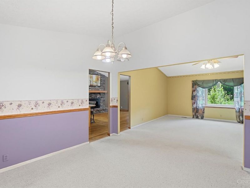 7454 Cinnamon Woods Drive, West Chester, OH 45069 Photo 11