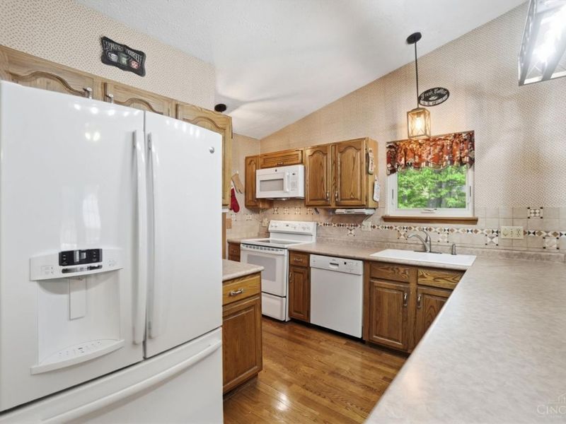7454 Cinnamon Woods Drive, West Chester, OH 45069 Photo 19