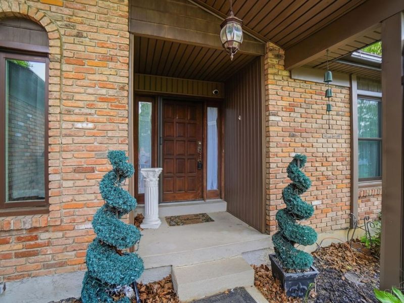 7454 Cinnamon Woods Drive, West Chester, OH 45069 Photo 3