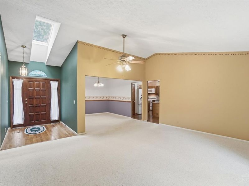 7454 Cinnamon Woods Drive, West Chester, OH 45069 Photo 9