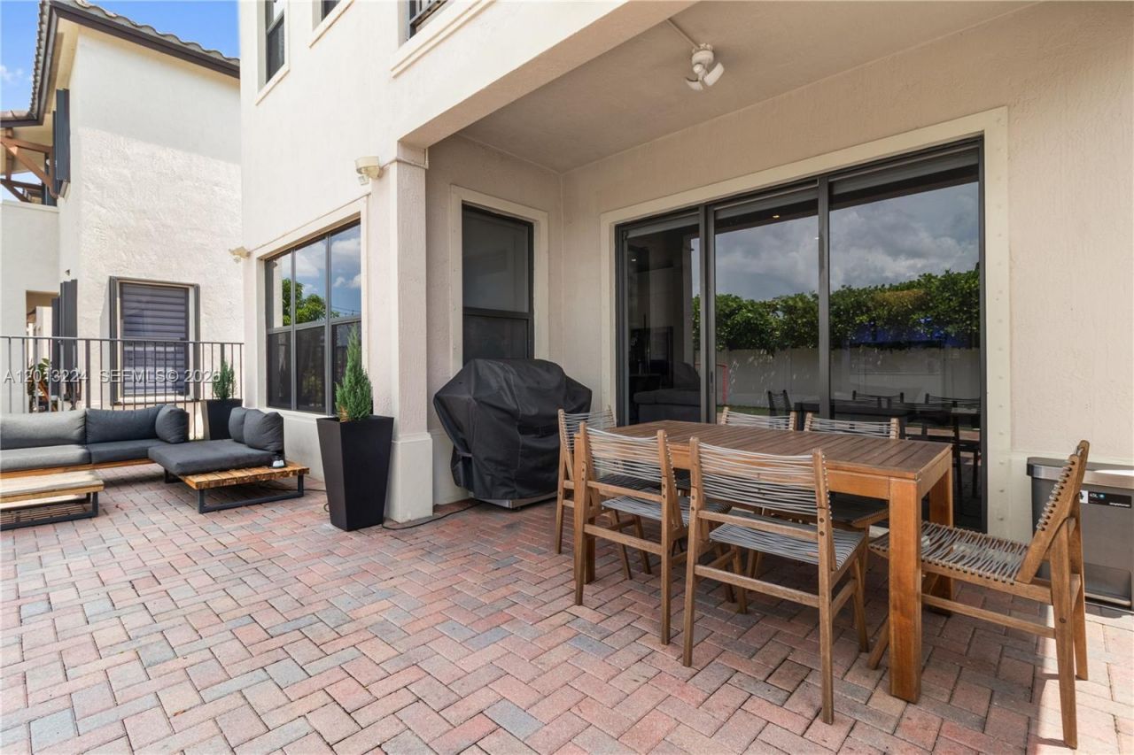 Please Call For Address, Hialeah, FL 33018 Photo