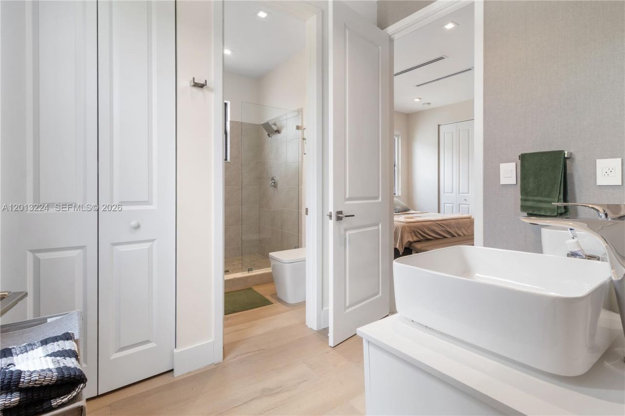 Please Call For Address, Hialeah, FL 33018 Photo