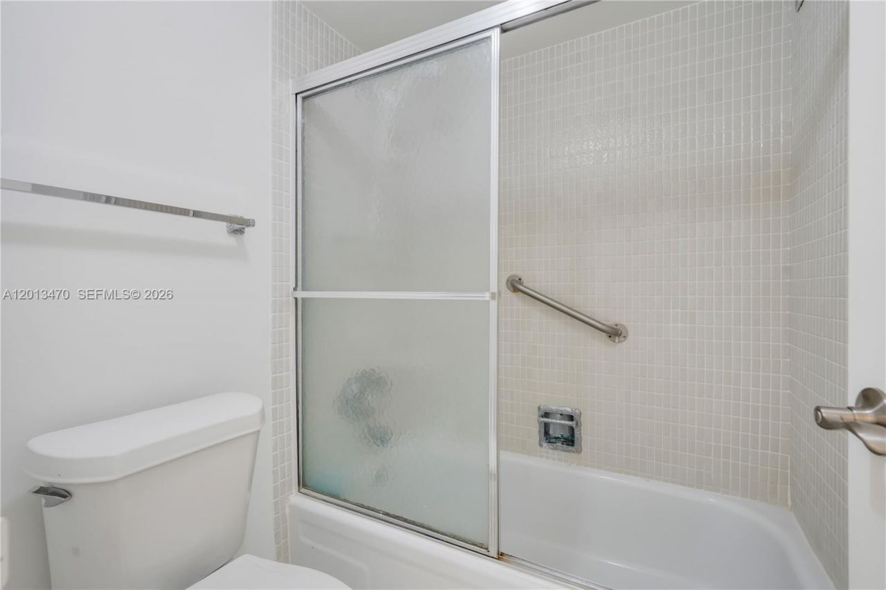 9511 Collins Ave, Unit 906, Surfside, FL 33154 Photo