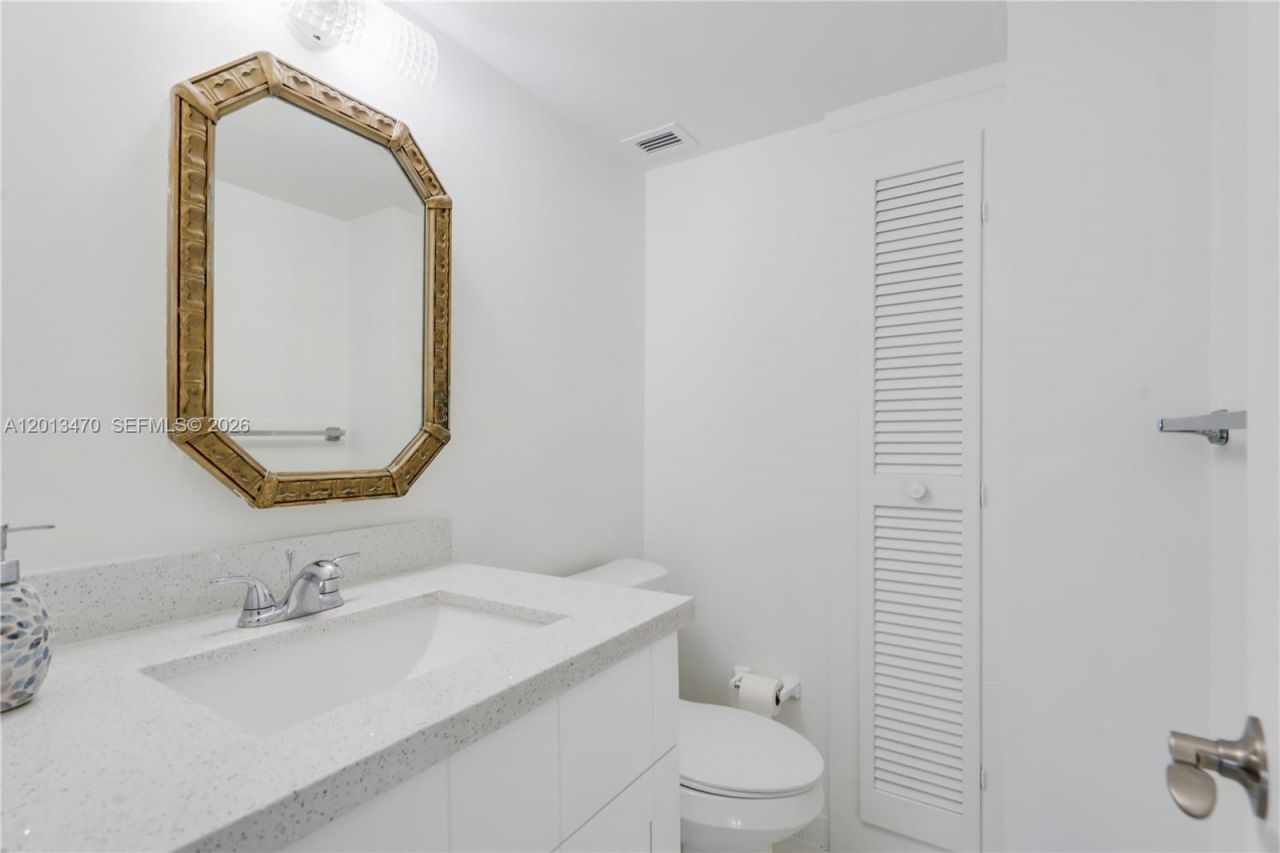 9511 Collins Ave, Unit 906, Surfside, FL 33154 Photo