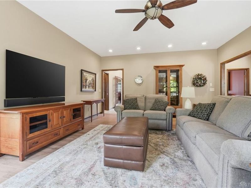 10161 Apple Springs Drive, Washington Township, OH 45458 Photo 14