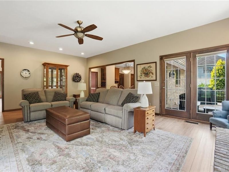 10161 Apple Springs Drive, Washington Township, OH 45458 Photo 15