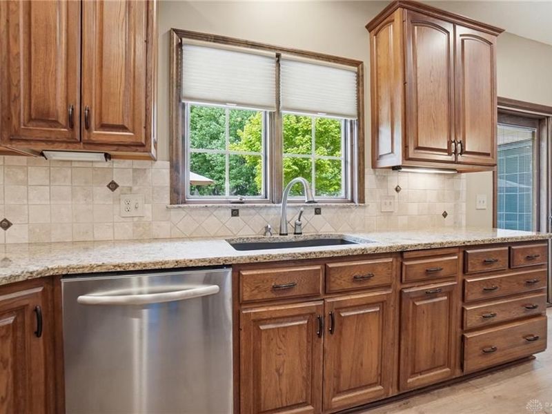 10161 Apple Springs Drive, Washington Township, OH 45458 Photo 25