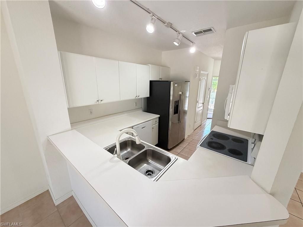 8541 Athena Ct, Lehigh Acres, FL 33971 Photo