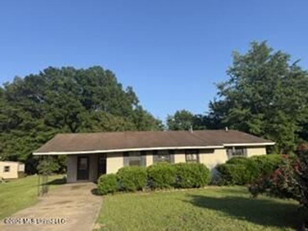 12 Eldorado Drive, Lambert, MS 38643