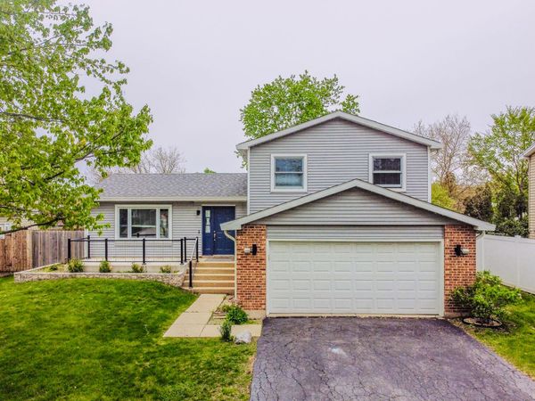 106 S Elroy Avenue , Bartlett, IL 60103