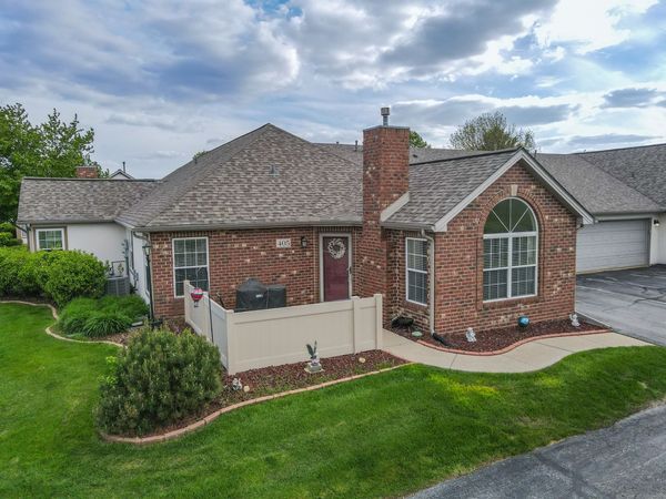 405 Stonegate Way , Unit 405, Manteno, IL 60950